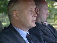  - 4 () (2003) 
