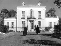   (1948) 
