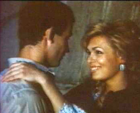 Татьяна Скороходова Засветила Грудь – Любовь 1991 Татьяна Скороходова Засветила Грудь – Любовь 1991