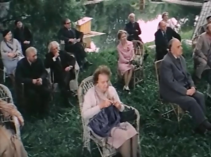     (1976)