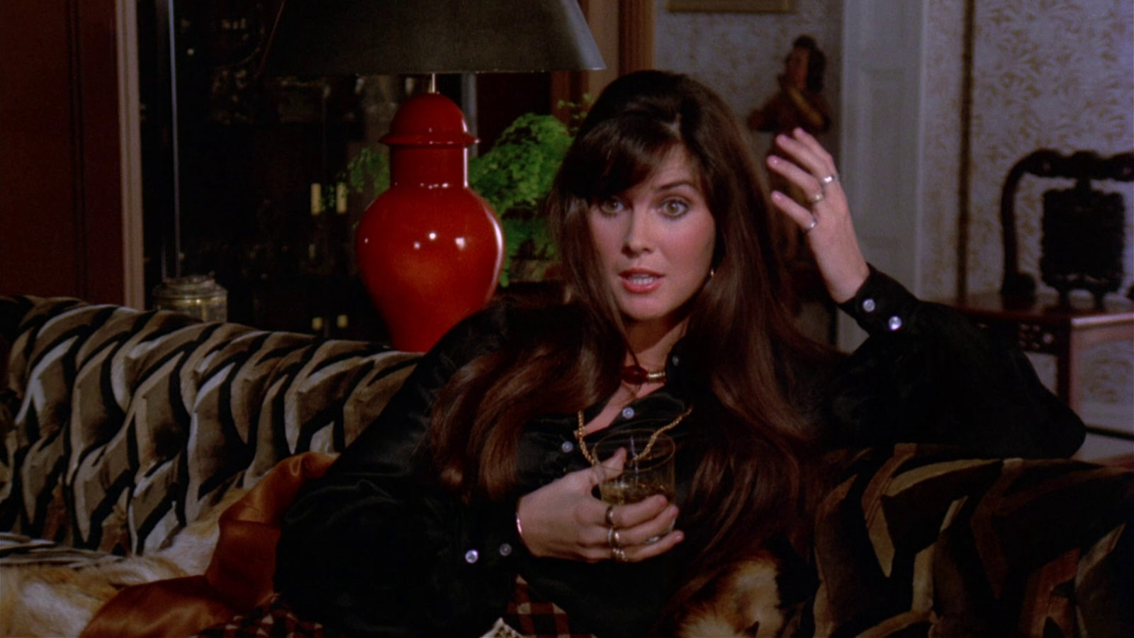     (1975)