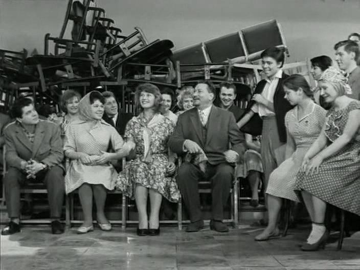  (1963)
