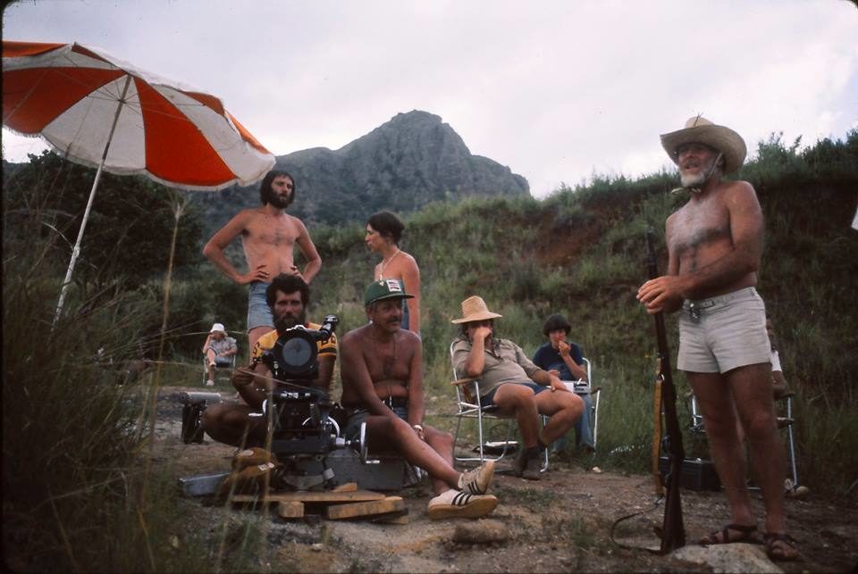    (1977)