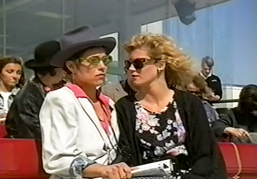  :   (1993)