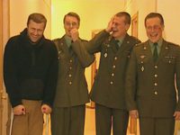  (2002) 
