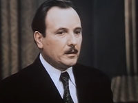   (1976) -  125