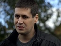  (2013)