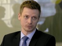  (2018)