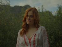 ׸  (2021)