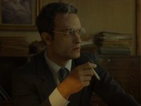 ׸  (2021)