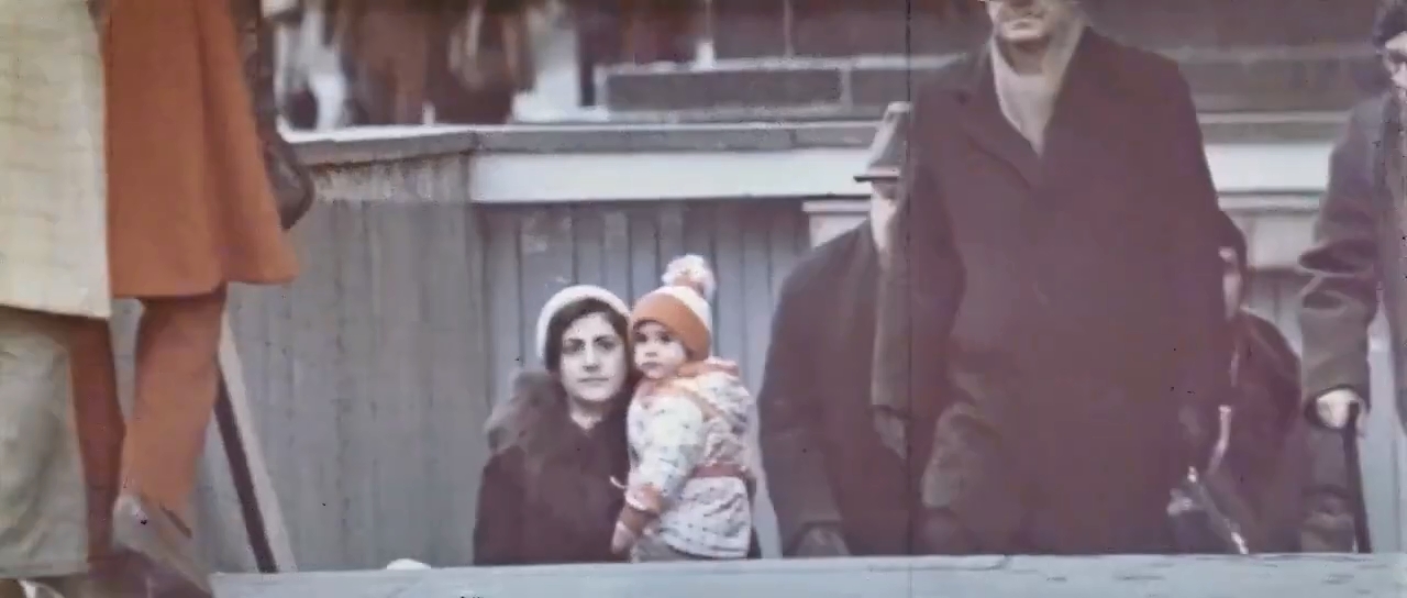   (1977)
