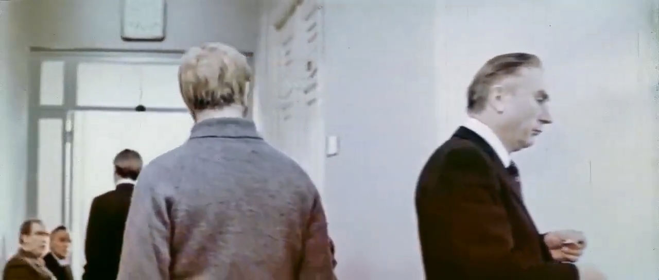   (1977)