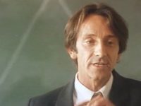  (2000) 
