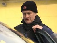   - 10 (2011) -  -  12
