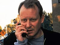   (2000) 
