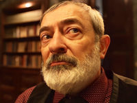   (2017)
