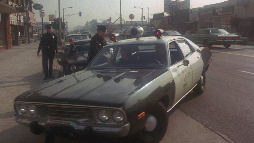    (1975)