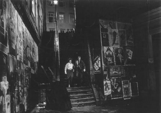   (1961)