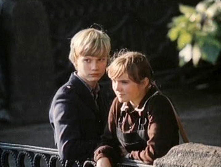   (1982)