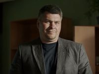    (2017)