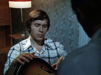   (1976)