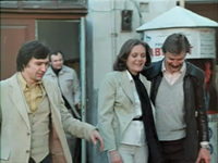  (1982) 
