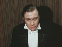   (1976) -  64