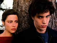    (2000) 
