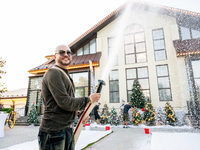 -10 (2023) -  10