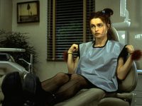  (2001) 
