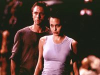  :   (2001)