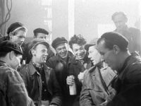  (1962)