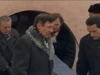   (1975) -  13