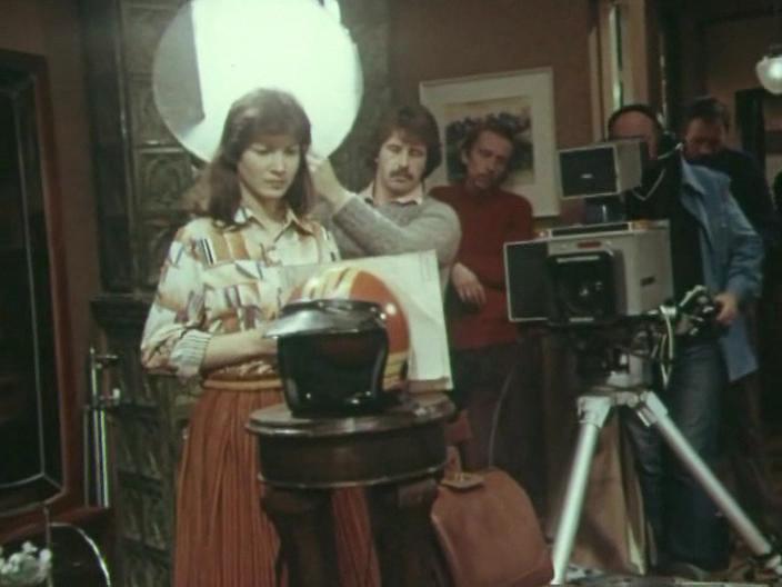   (1982)