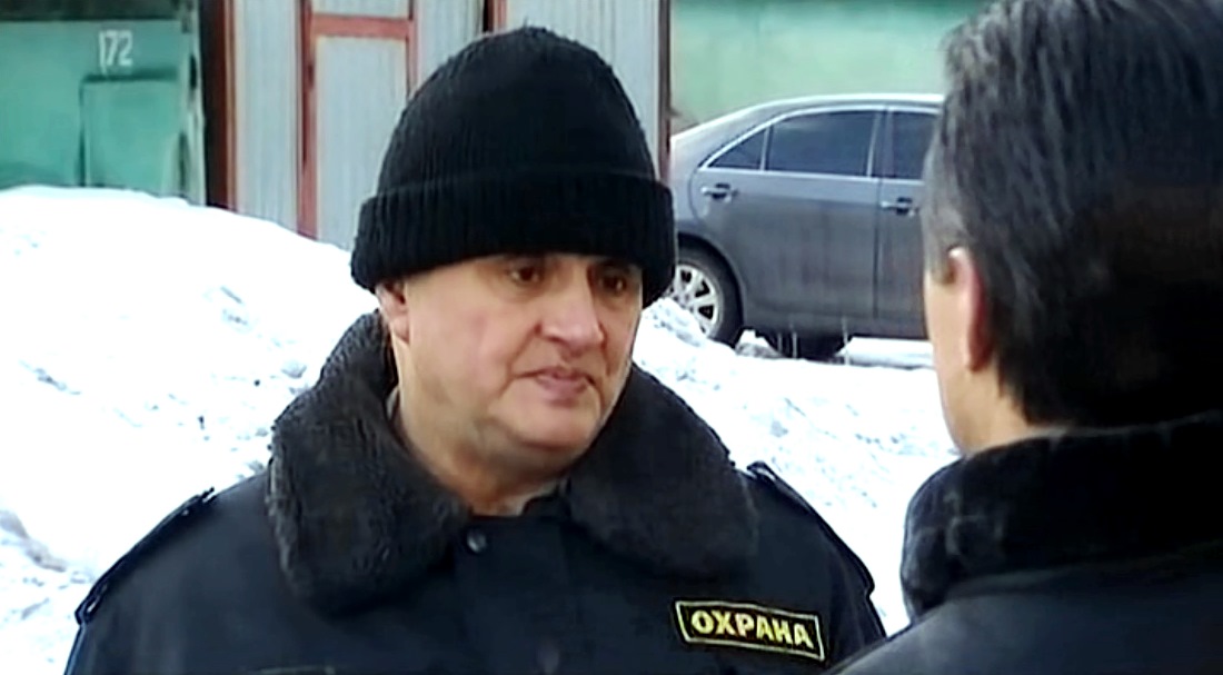 -4 (2010)