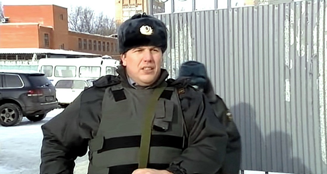 -4 (2010)