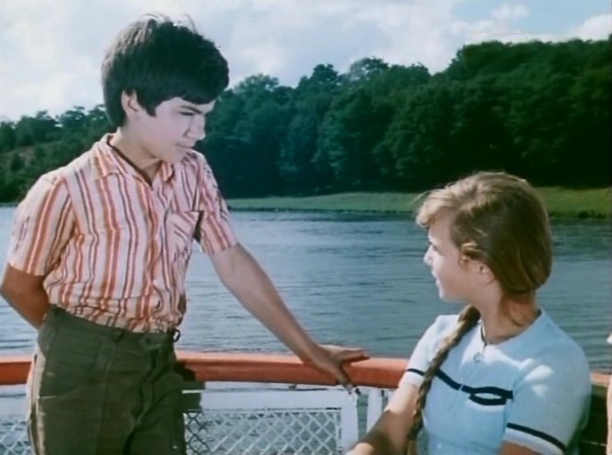    (1976)
