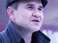   - 5 (2011) 
