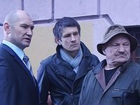   - 5 (2011) 
