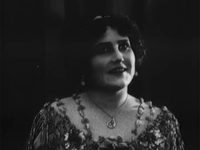   (1915) 
