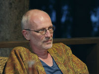   (2018) 
