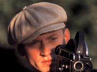  (2001)