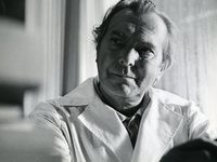  ,   (1976) 
