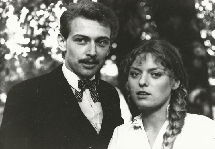    (1983)