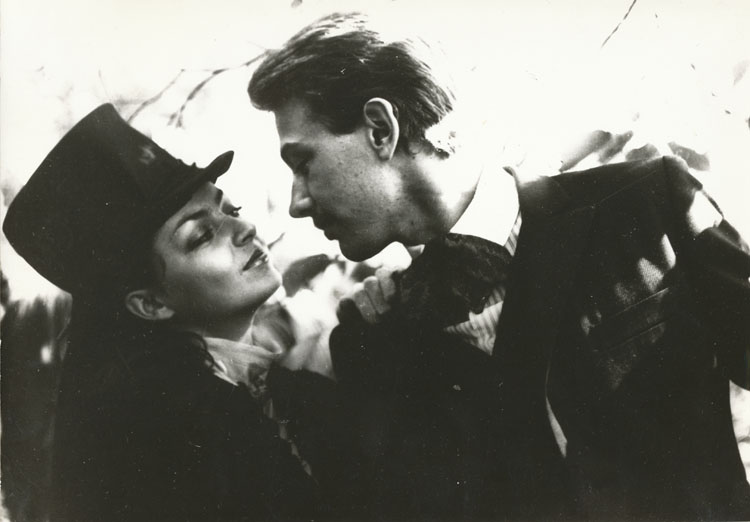    (1983)