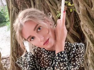 «Всё-то вы знаете и всё-то вы видите»: Кристина Асмус прокомментировала слухи о разводе с Харламовым