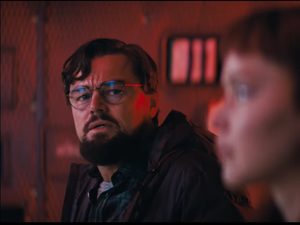 Фильмам «CODA: Ребёнок глухих родителей» и «Не смотрите наверх» вручили премии Гильдии сценаристов США