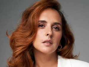 Tanya xola bilan ruscha jinsiy aloqa