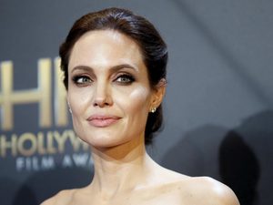 Анджелина Джоли обсудила со Светланой Алексиевич ситуацию в Беларуси