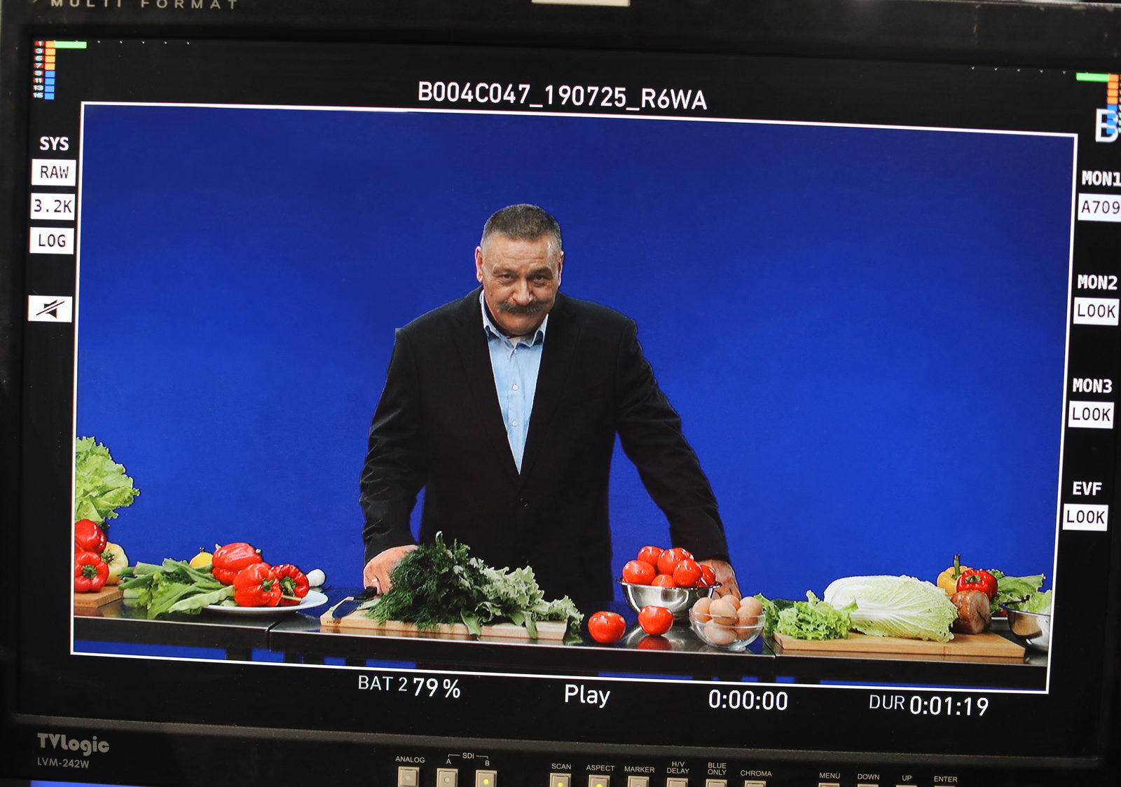 Стартовали съёмки продолжения сериалов «Кухня» и «Отель Элеон»